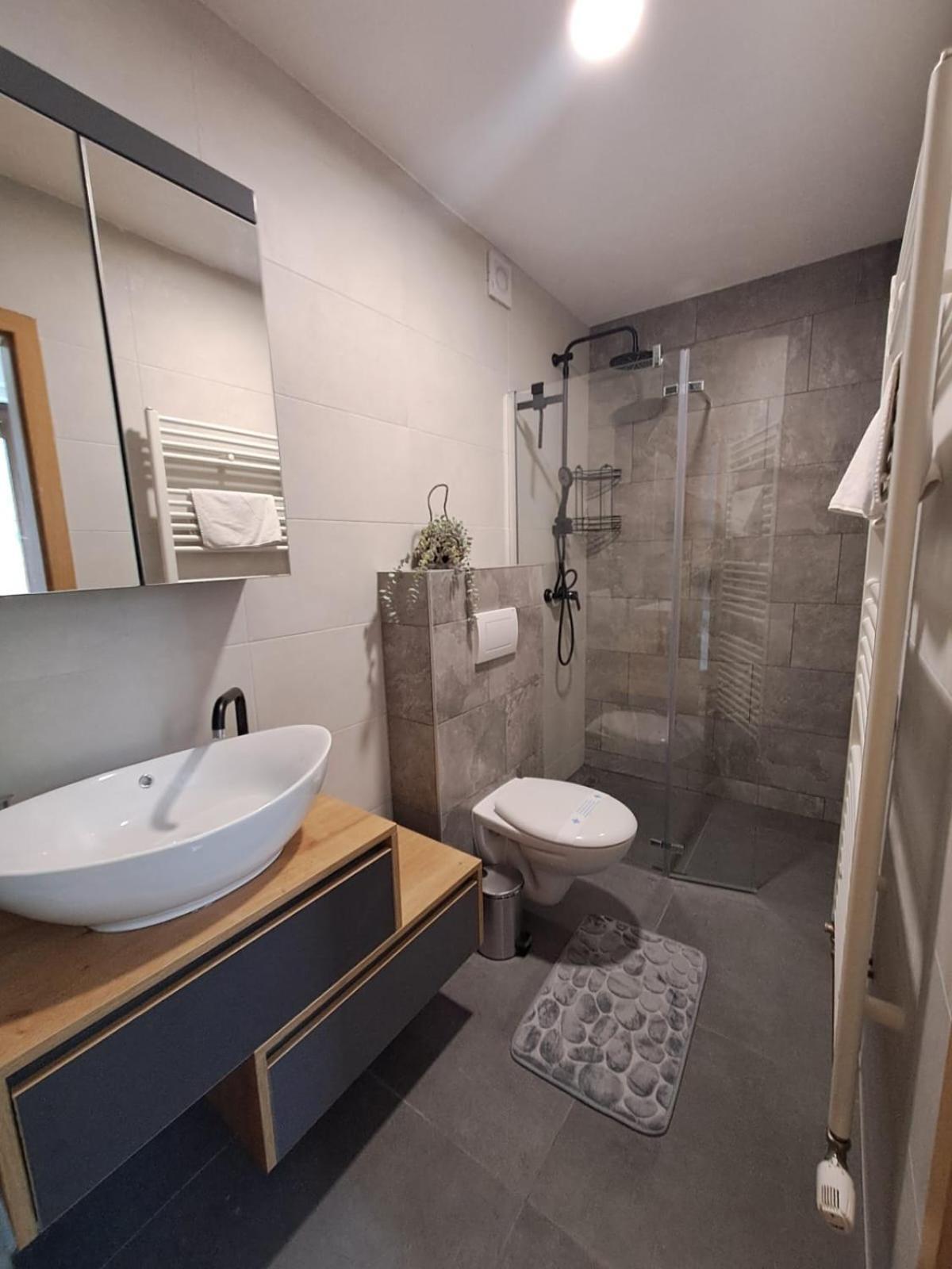 Tomljanovic Hotel Plitvicka Jezera Phòng bức ảnh