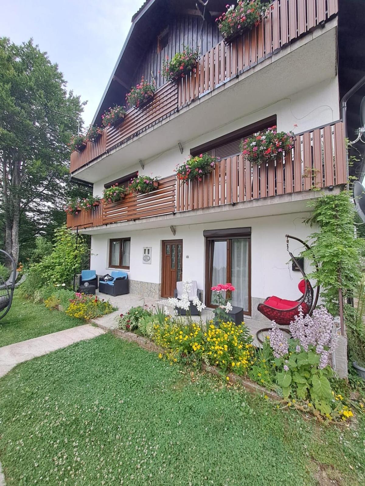 Tomljanovic Hotel Plitvicka Jezera Ngoại thất bức ảnh